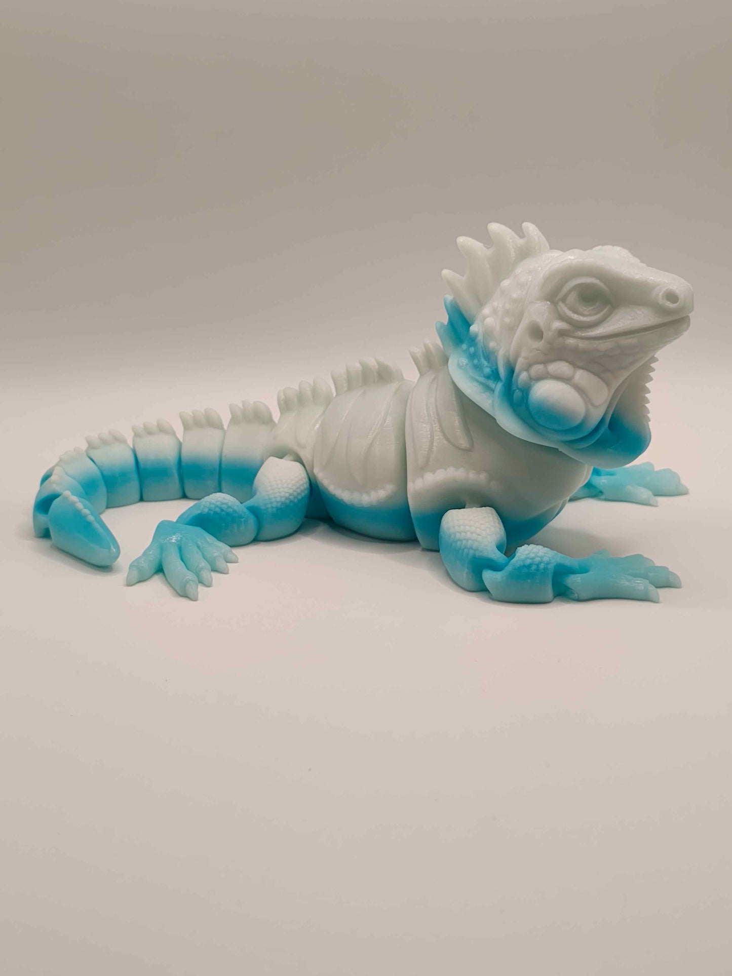 Articulated Iguana